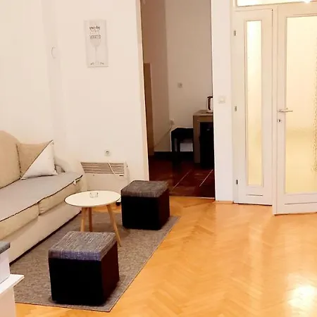 アパート Bulevar